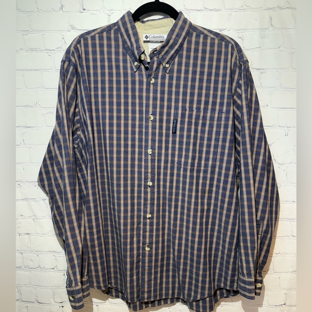 Columbia size large blue plaid